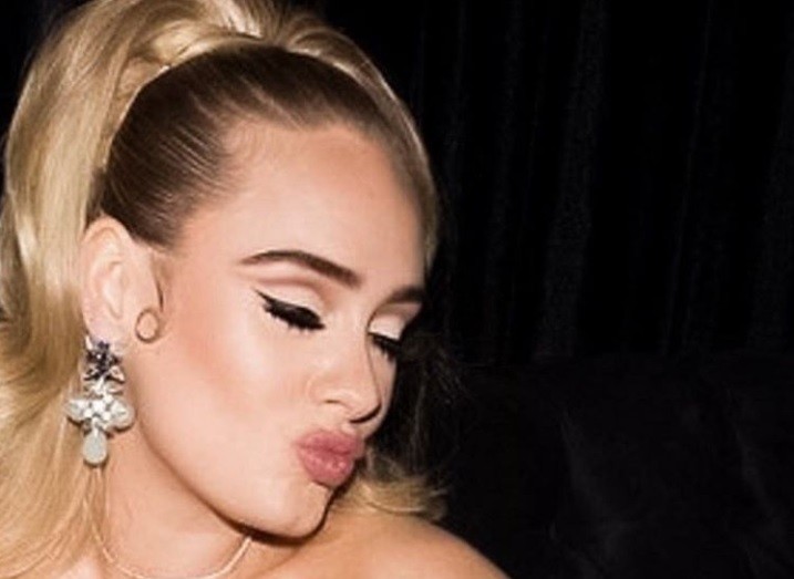 Impactante foto de Adele de cuerpo entero al cumplir 32 años | Espectáculos