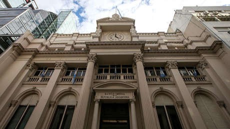 Amplían el presupuesto por decreto para atender gastos derivados del coronavirus | Política