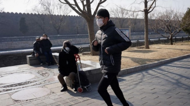 Un joven salió a correr con barbijo y le colapsó un pulmón | Internacionales