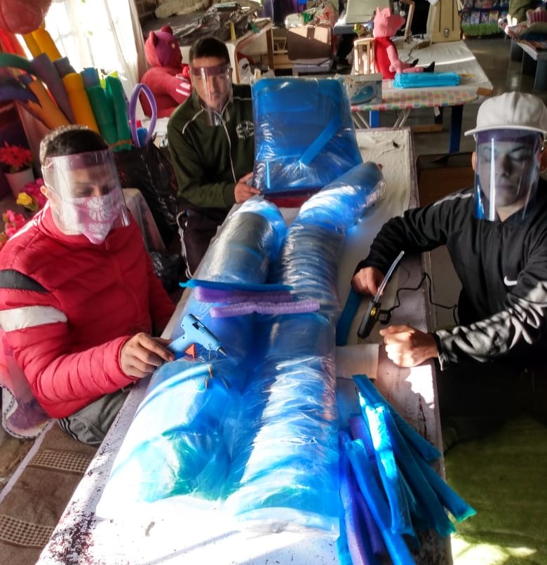 Desde las cárceles confeccionaron y donaron kits sanitarios, sábanas y acolchados | Actualidad