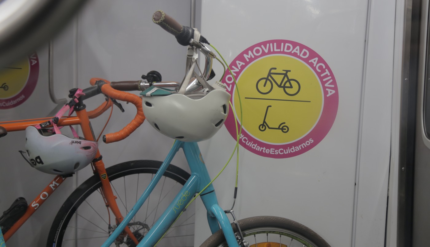 Ya se puede viajar con bicicletas en las líneas A y H de subte | Actualidad