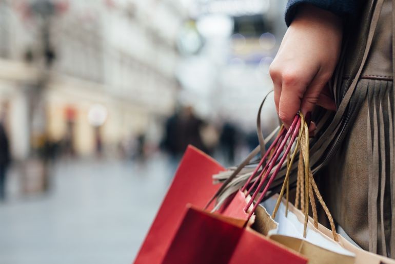 Shoppings piden que los autoricen a vender con modalidad "take away" | Actualidad