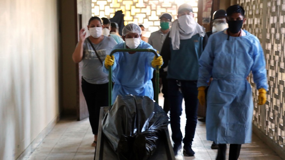 El dramático relato de un enfermero peruano: "Los hospitales parecen cementerios por el coronavirus" | Internacionales