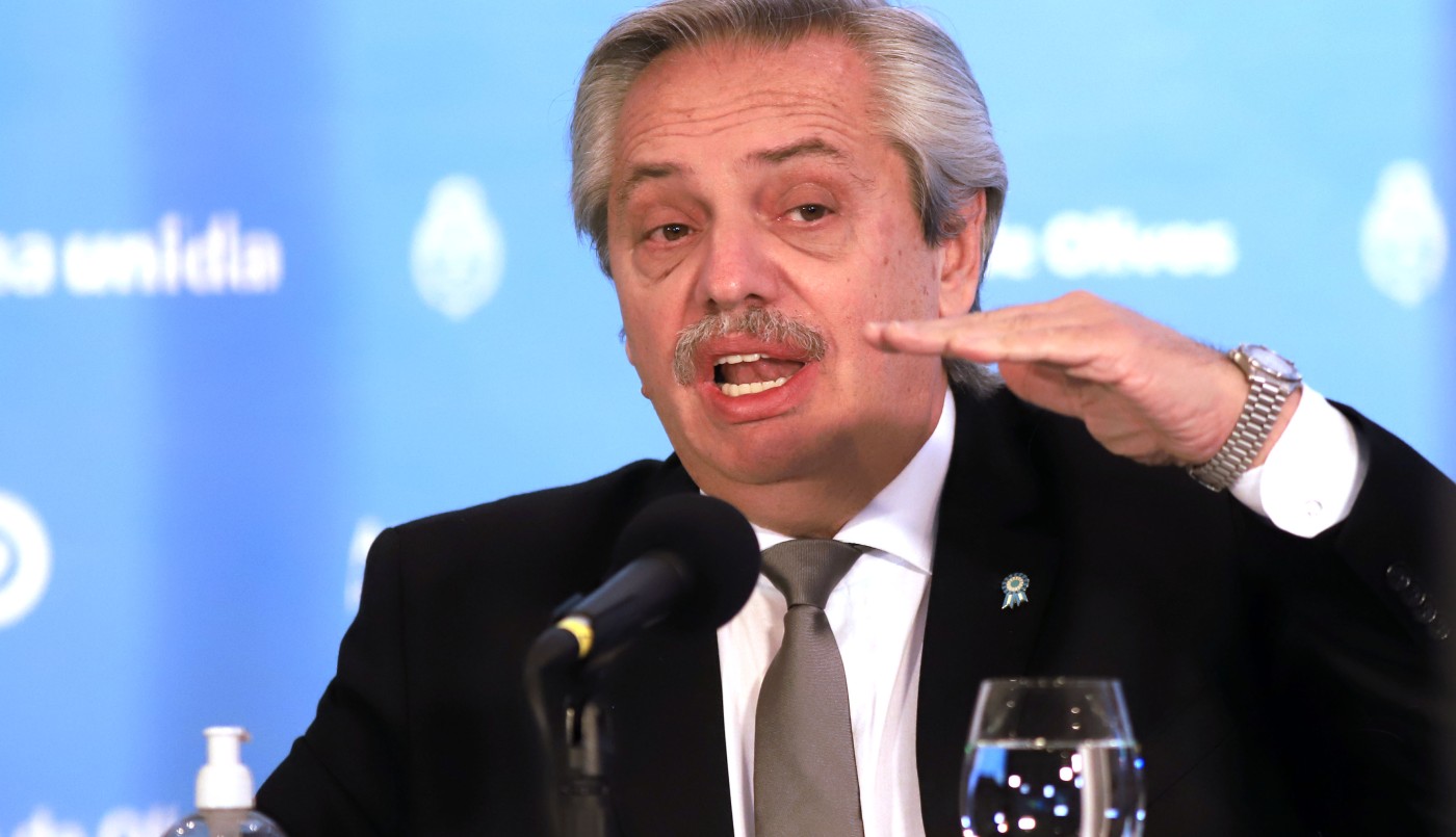 Coronavirus: el Gobierno se disculpó por el error en los gráficos de la pandemia | Política