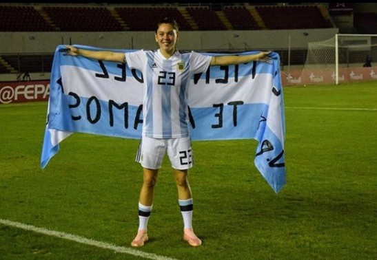 La delantera de la Selección de fútbol femenino Mili Menéndez, contra la violencia de género | Deportes
