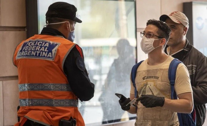 Todos los permisos de circulación caducarán el viernes y hay que volver tramitarlos | Actualidad