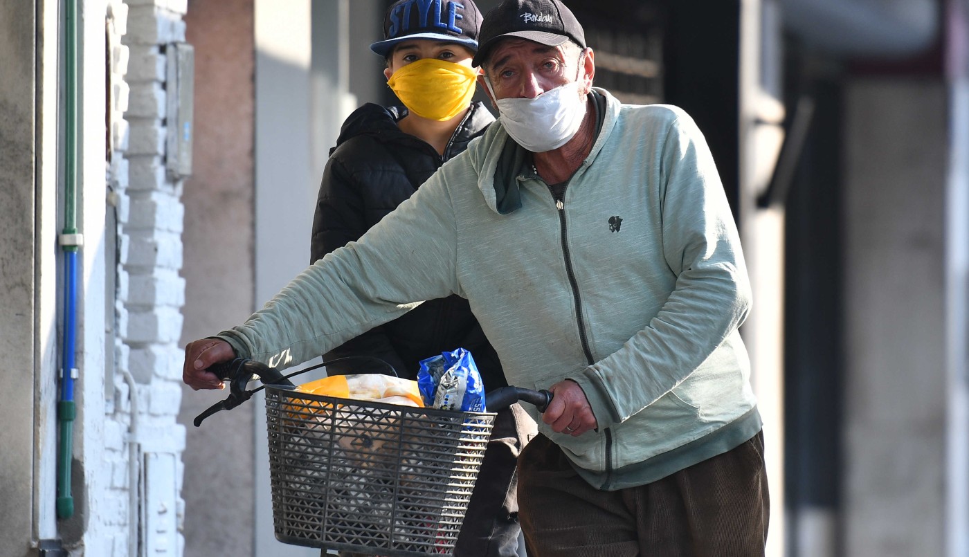 Coronavirus: el riesgo de contagio es 19 veces más alto en lugares cerrados que abiertos | Internacionales