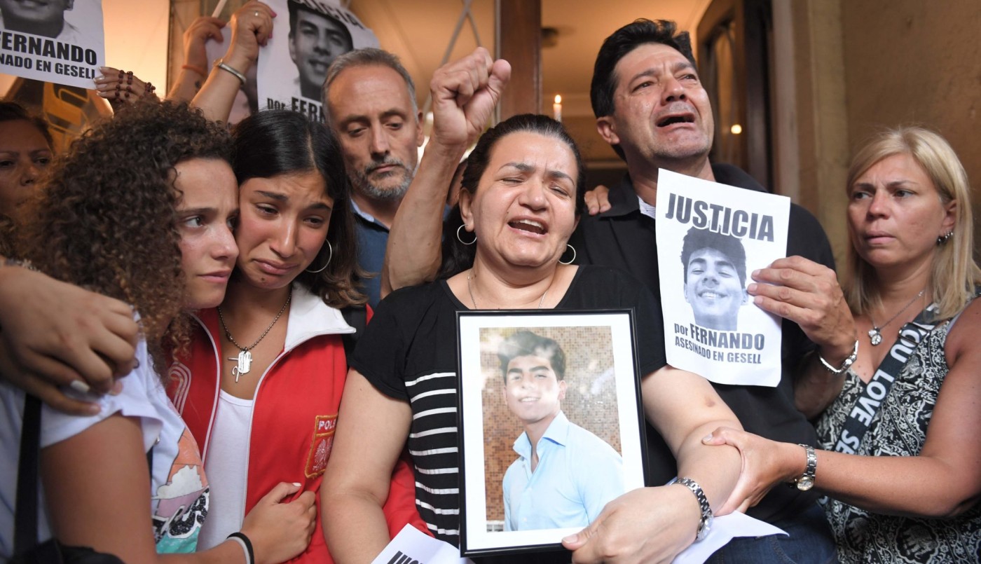 Crimen de Fernando Báez Sosa: peritan las zapatillas de los rugbiers | Actualidad