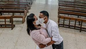 El sexo en tiempos de coronavirus: recomiendan usar barbijo y evitar los besos | Internacionales