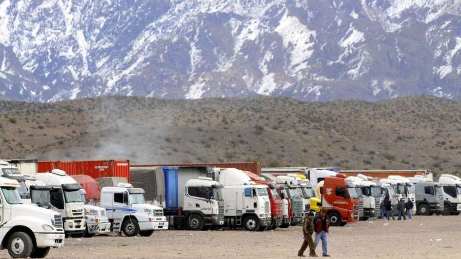 Mendoza: los camioneros sólo podrán pernoctar en paradores designados | Actualidad