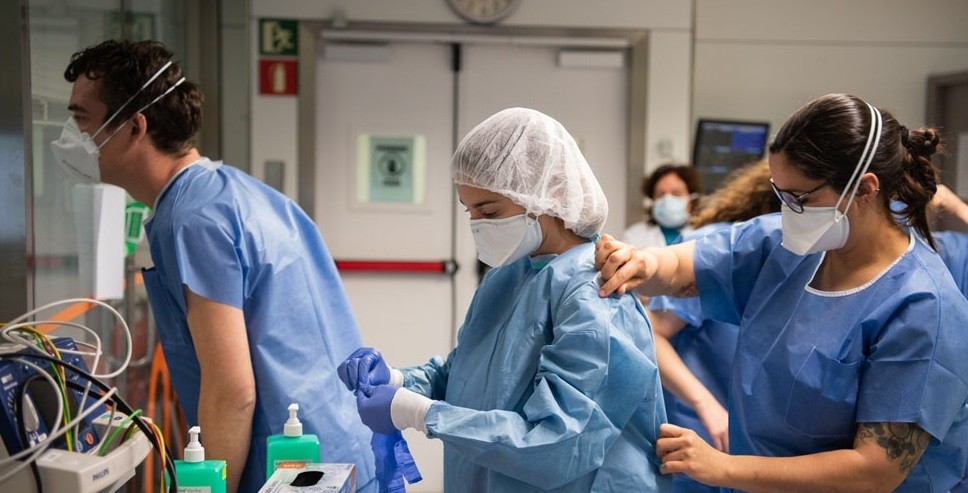 Promulgaron ley con eximición transitoria de Ganancias a trabajadores de salud y fuerzas de seguridad | Economía