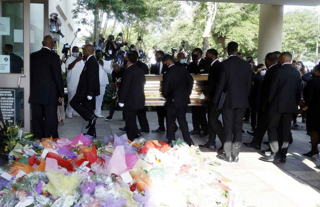 Entierran a George Floyd tras un multitudinario velatorio | Internacionales