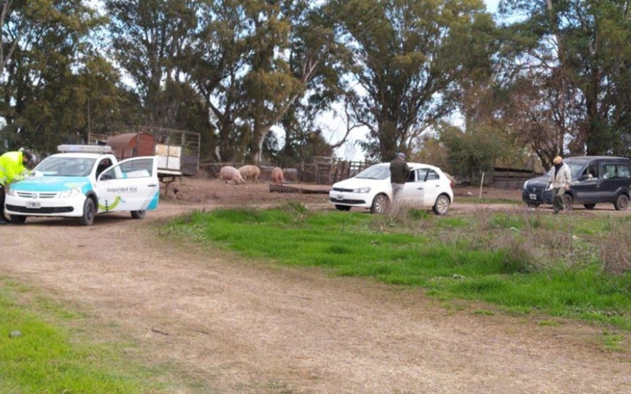 Abrió un paso clandestino en su campo y cobraba peaje para evitar los controles de la ruta | Actualidad