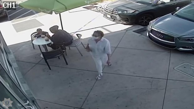 Video: una mujer tosió en la cara de un bebé hispano en un posible ataque racista | Internacionales