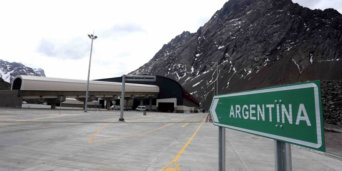 Autorizan el ingreso de chilenos por tres pasos fronterizos | Actualidad