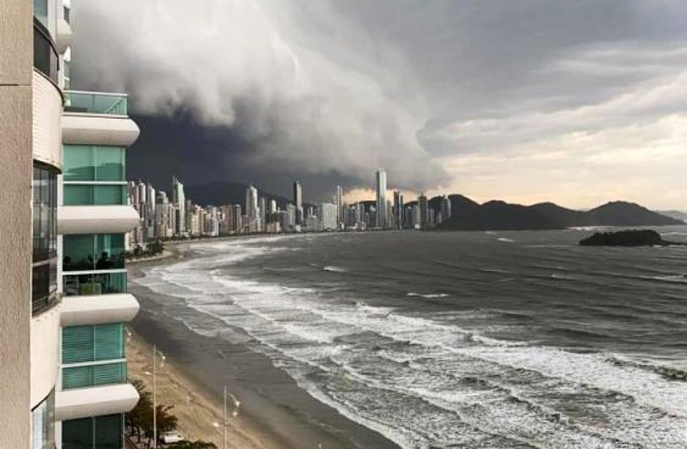 "Bomba ciclónica" en el sur de Brasil: al menos 10 muertos | Internacionales