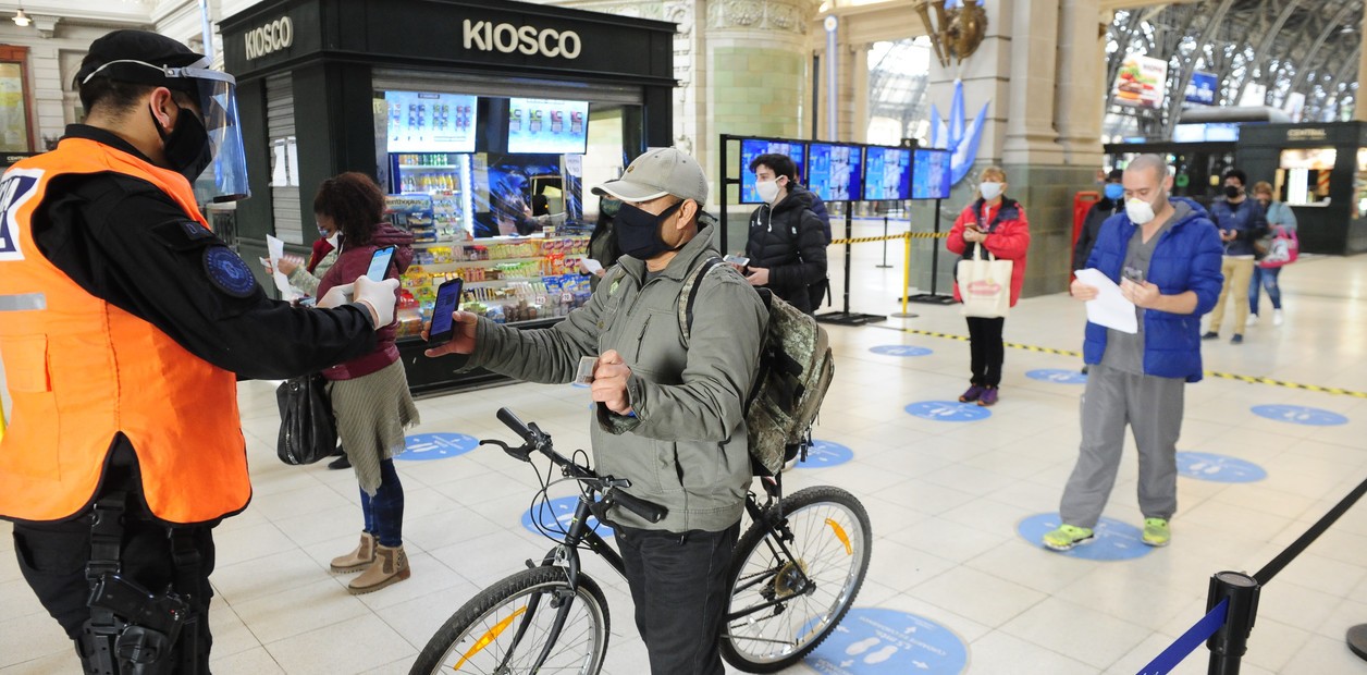 Más de 100 mil personas utilizaron la aplicación para reservar su boleto de tren | Actualidad