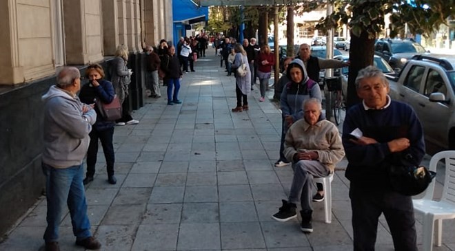 IFE: qué hacer si no llegó el SMS para cobrar el bono de 10 mil pesos | Actualidad