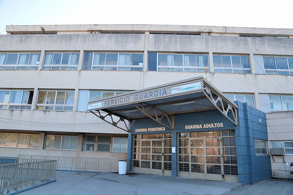 Apuñalaron a una chica de 15 años mientras se duchaba: investigan un intento de violación | Actualidad