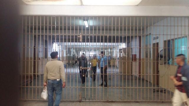 "Te voy a sacar el diablo": un "pastor" violó a un preso en Salta | Actualidad