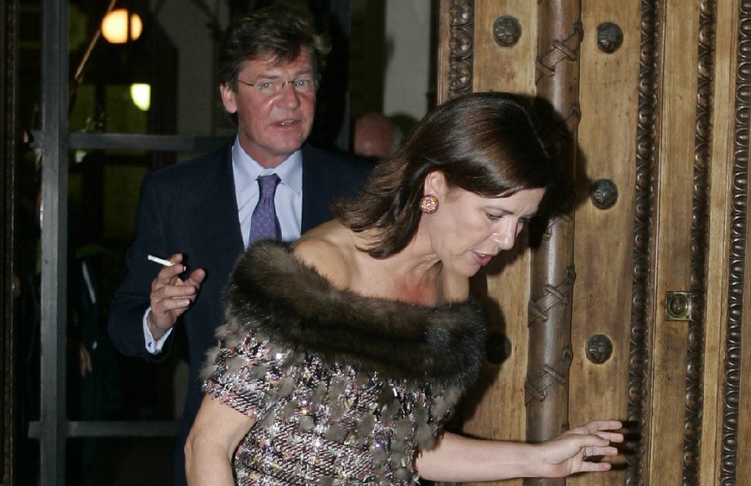 El ex marido de Carolina de Mónaco tuvo un brote y fue llevado a un neuropsiquiátrico | Espectáculos