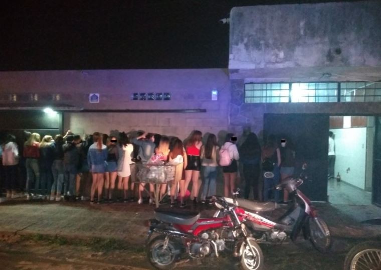 Fiesta clandestina en Corrientes con más de 150 personas: el anfitrión era un adolescente de 16 años | Actualidad