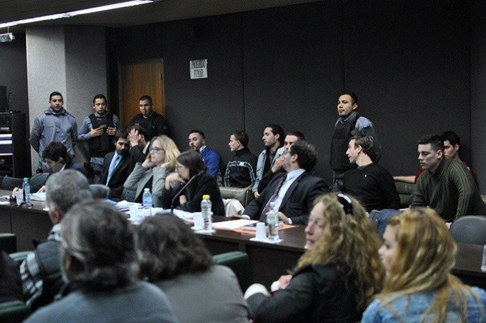 Tras cumplir dos terceras partes de su condena, excarcelaron a un joven integrante de una banda neonazi | Actualidad