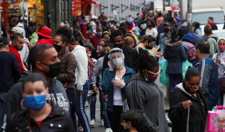 Brasil registra más de 23.000 nuevos casos y 614 muertes por coronavirus en las últimas 24 horas | Internacionales