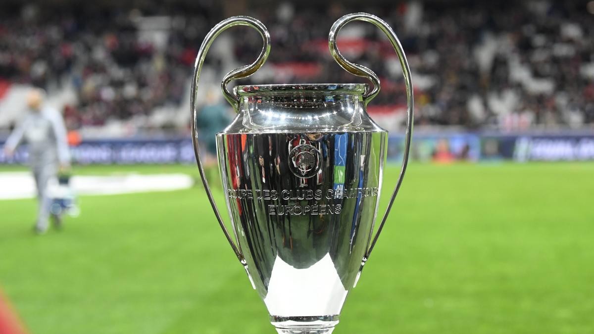 Vuelve la Champions League con dos partidos a puerta cerrada | Deportes