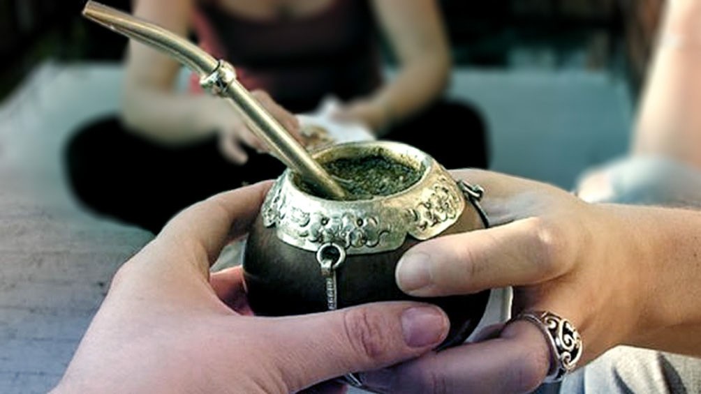 En una semana pasaron de dos casos de coronavirus a 51: reunión familiar y mates en Coronel Pringles | Actualidad