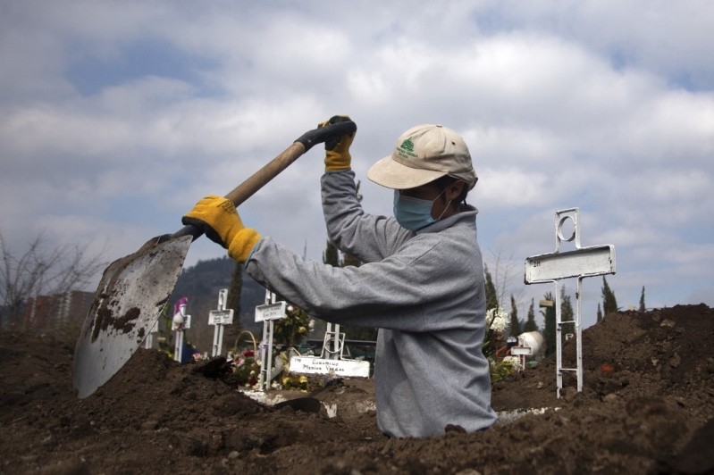 La falsa teoría sobre el coronavirus que se difundió en las redes y mató a 800 personas | Internacionales