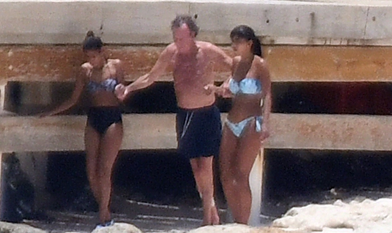 Preocupación por la salud de Julio Iglesias: se filtró foto yendo a la playa con dos mujeres | Espectáculos