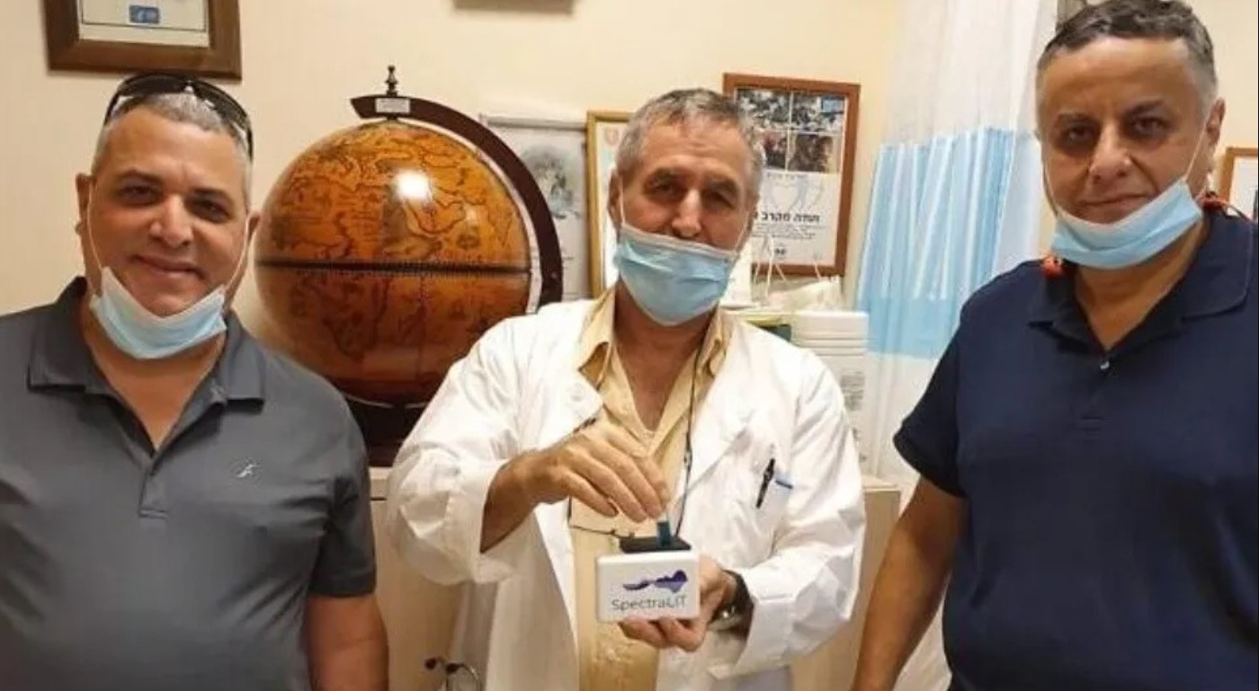 El test de coronavirus que se hace con enjuague bucal y tarda un segundo | Internacionales