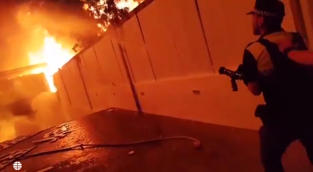 Video: un muerto y nueve heridos en un pavoroso incendio en un hotel de Marbella | Internacionales