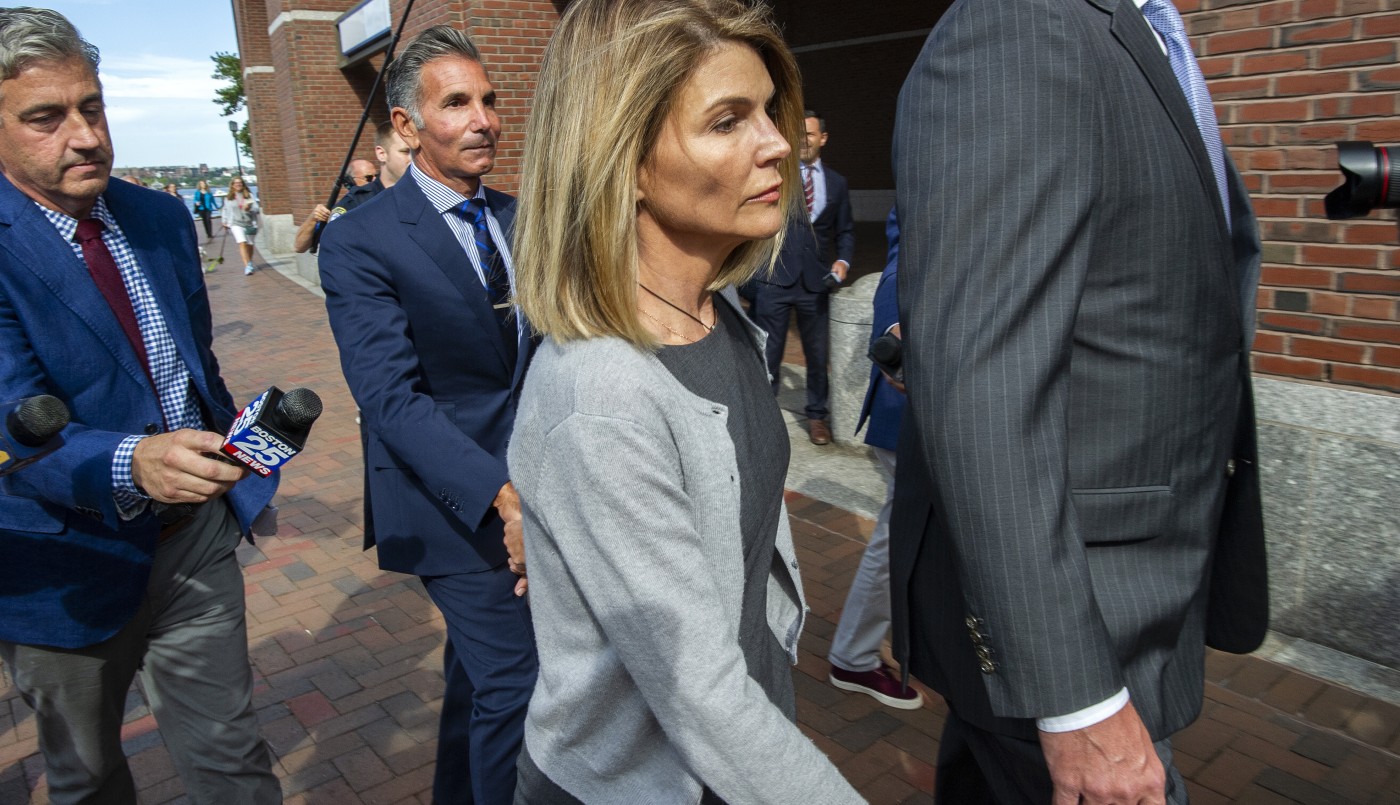 Lori Loughlin fue condenada a prisión por el escándalo de sobornos universitarios en Estados Unidos | Espectáculos