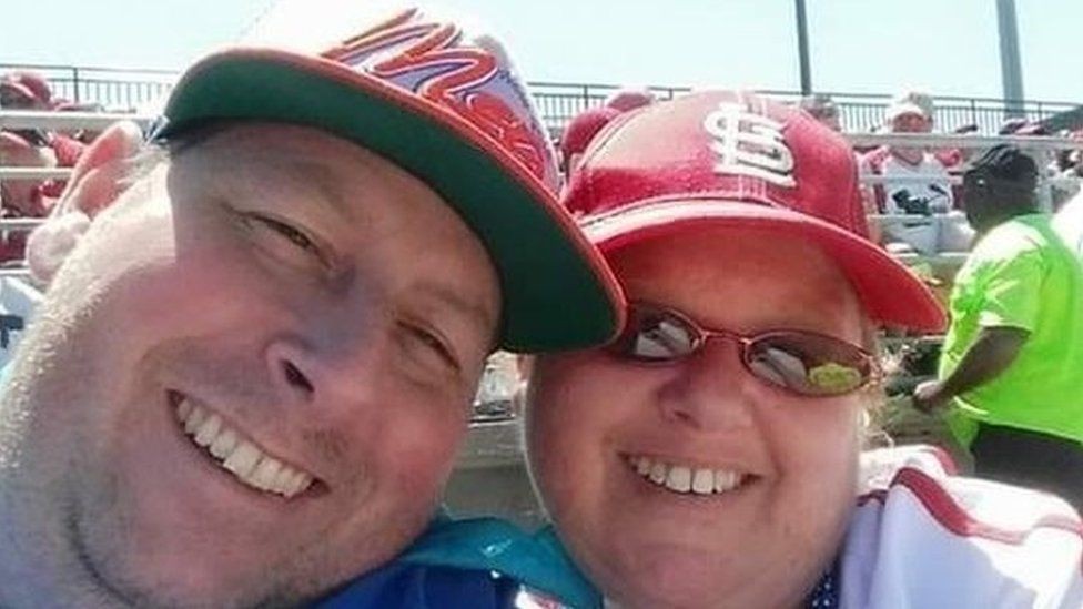 La historia del hombre que negó la pandemia y cuya esposa murió de coronavirus | Internacionales