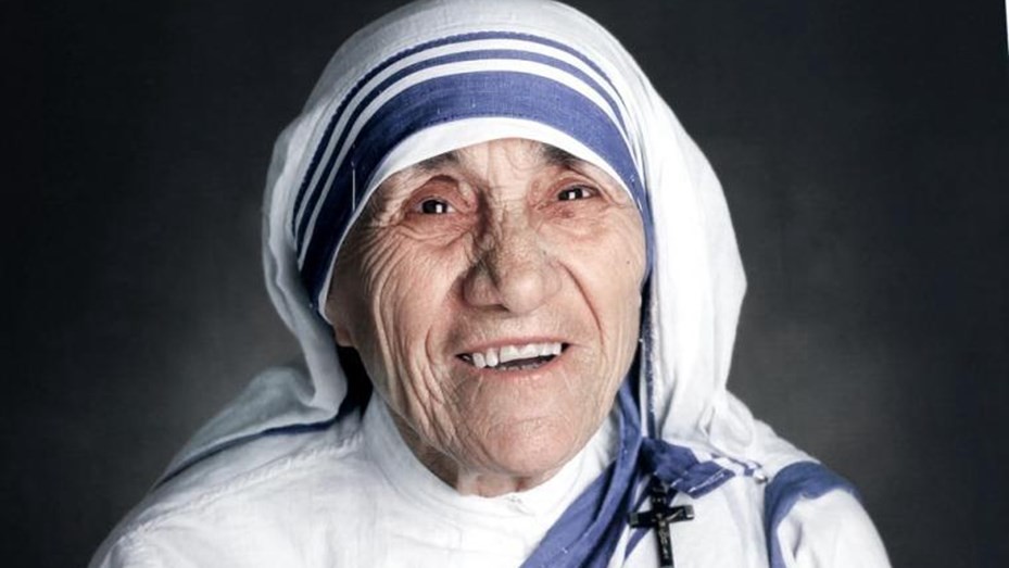 A 110 años del nacimiento de la Madre Teresa de Calcuta los fieles la recuerdan | Internacionales