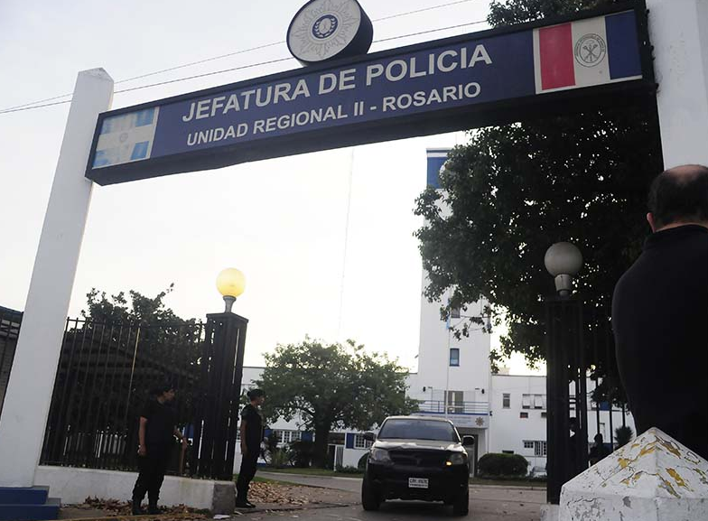 Detuvieron al ex jefe de la armería de la Policía por el faltante de 5 pistolas 9 milímetros | Actualidad