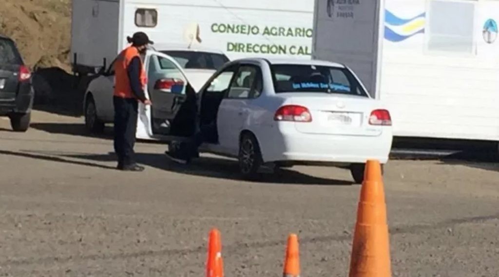 Cruzó el país a dedo para ver a su novio, pero nunca la recibió y se tuvo que volver | Actualidad