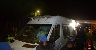 Denunciarán a los vecinos de Pilar que rompieron el móvil que trasladaba a Lázaro Báez | Política