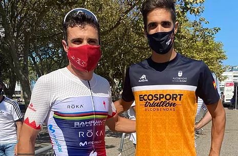 Video: Dejó pasar a su rival cuando éste se equivocó de camino antes de la meta | Deportes