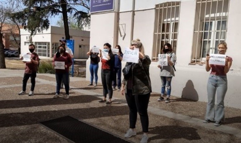 Detuvieron a profesor universitario acusado de cobrar a estudiantes para aprobarlos | Actualidad