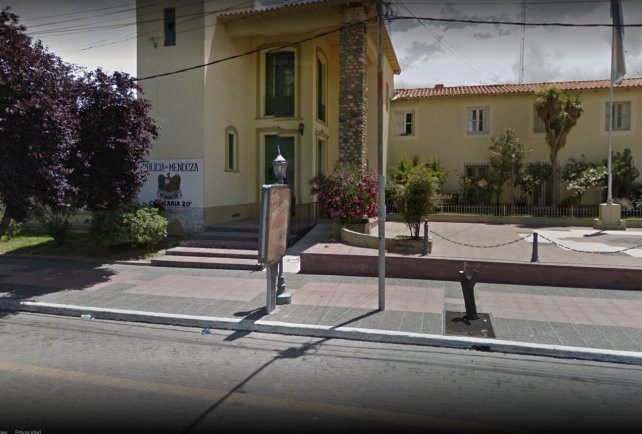 Un hombre dejó escapar al violador de su hijastra por un celular | Actualidad
