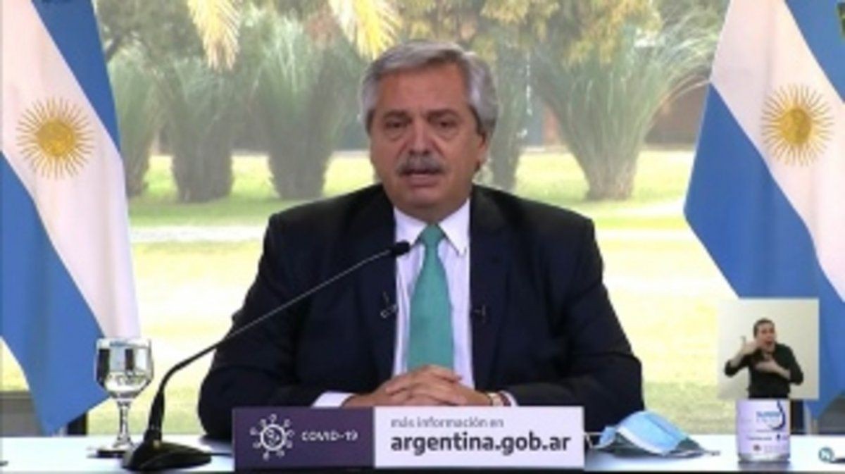 El Gobierno congelará el sueldo a los funcionarios políticos y autoridades superiores | Política