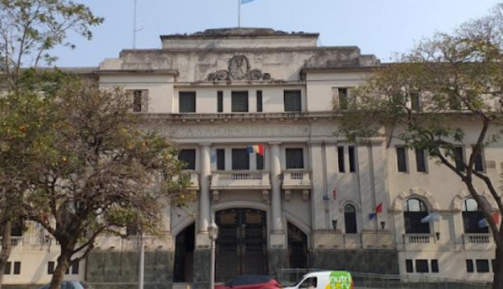 Un policía santafesino fue condenado a 11 años de prisión por abusar de una niña, pero seguirá en libertad | Actualidad