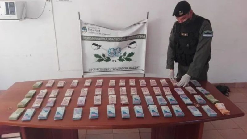 Secuestran más de 7 millones y medio de pesos tras dos procedimientos en Córdoba y Salta | Actualidad
