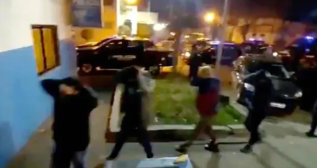 Rosario: 42 detenidos en una fiesta clandestina en una casa | Actualidad