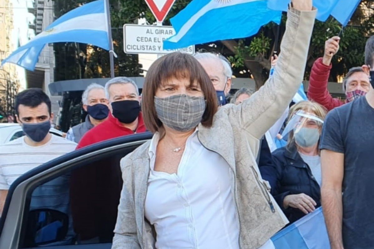 Patricia Bullrich invita: "El 12 de octubre voy a marchar con mi bandera" | Política