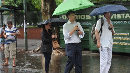 Siguen las lluvias y mejora hacia la noche; la máxima será de 24 grados. | Actualidad