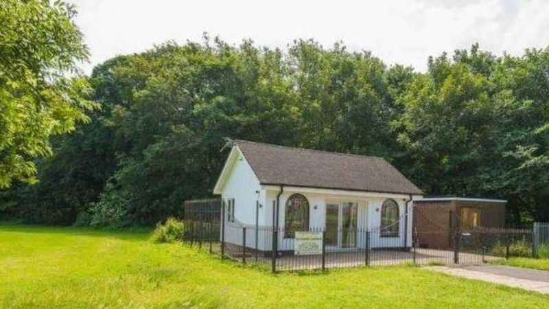 La pequeña casa "imposible de vender" por su macabra historia | Curiosidades